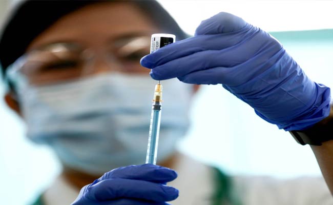 Covid 19 : మళ్ళీ విజృంభిస్తున్న కోవిడ్: అసలు వ్యాక్సిన్లు పనిచేస్తున్నాయా.?