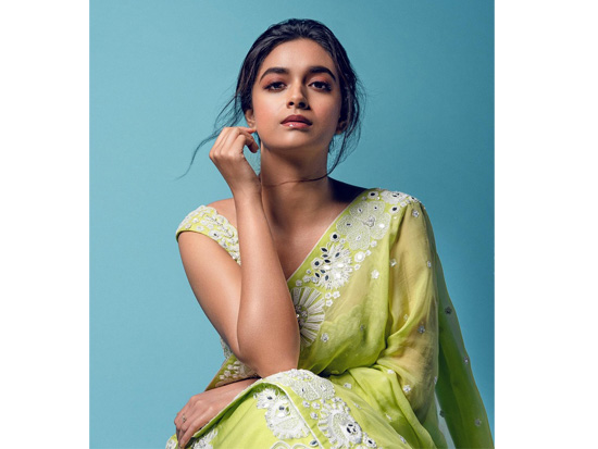 Keerthy Suresh-కీర్తి సురేష్ రీగల్ లుక్స్ ఇన్ గ్రీన్ డ్రెస్