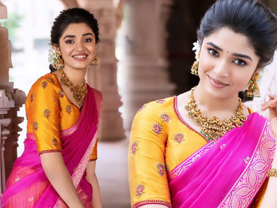 Krithi Shetty Traditional Looks