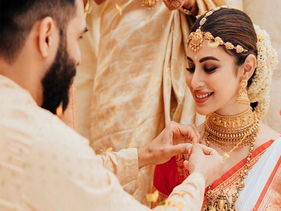 Mouni Roy-మౌని రాయ్ వెడ్డింగ్ ఫొటోస్
