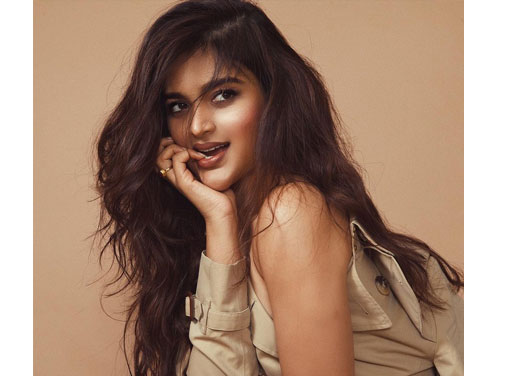Nidhhi Agerwal-నిధి ఆగేర్వాల్ సెక్సీ పిక్స్
