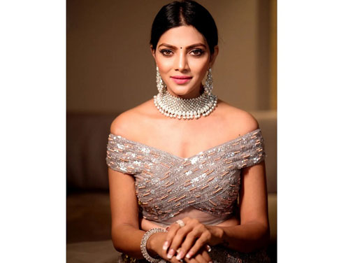 Lahari Shari-లహరి శరీ బ్యూటిఫుల్ స్టిల్స్