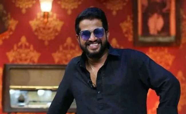 Hyper Aadi: హైపర్ ఆది కోసం గొడవ పడిన రోజా, ఆమని.. ఎందుకో తెలుసా?