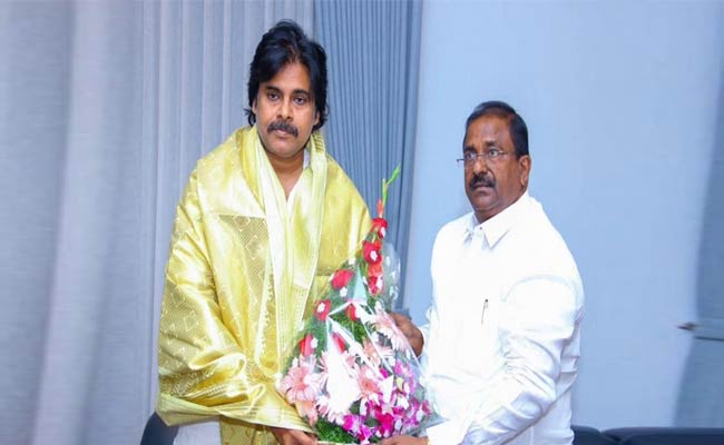 Janasena : జనసేనపై బీజేపీ ఆశలు అడియాశలే అవుతాయా.?