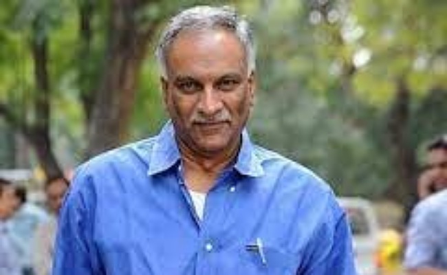 Thammareddy Bharadwaj: చిరంజీవి చెయ్యనన్నాడని విజయశాంతి కూడా చెయ్యనంది.. తమ్మారెడ్డి