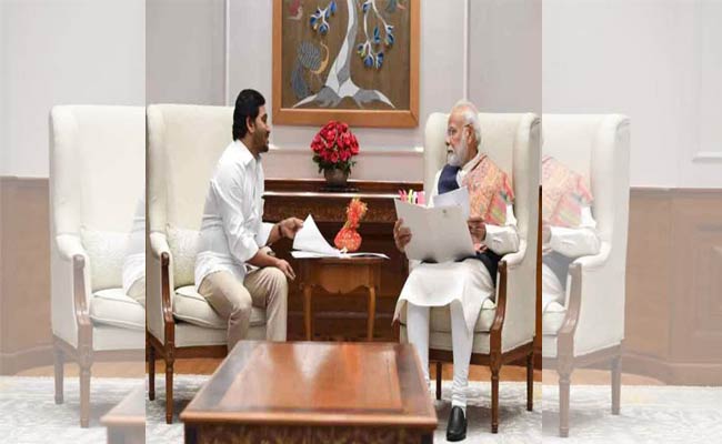 YS Jagan Delhi Tour : వైఎస్ జగన్ ఢిల్లీ టూర్: కేంద్రం మెడలు వంచారా.? లేదా.?