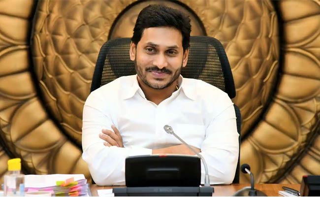 YS Jagan : తగ్గేదే లేదంటున్న జగన్ సర్కారు.! టాలీవుడ్ పరిస్థితేంటి.?