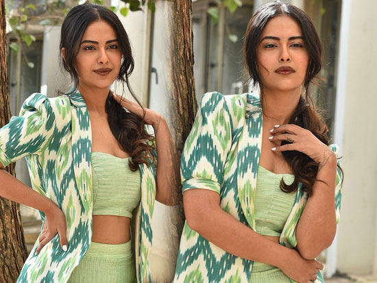 Avika Gor-అవికా గోర్ లేటెస్ట్ పిక్స్