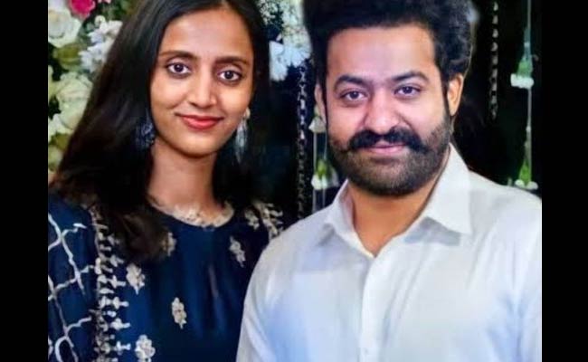 Jr Ntr Wife : ఫేక్ అలర్ట్ : ఆ అకౌంట్ జూ. ఎన్టీఆర్ భార్యది కాదు..జాగ్రత్త!