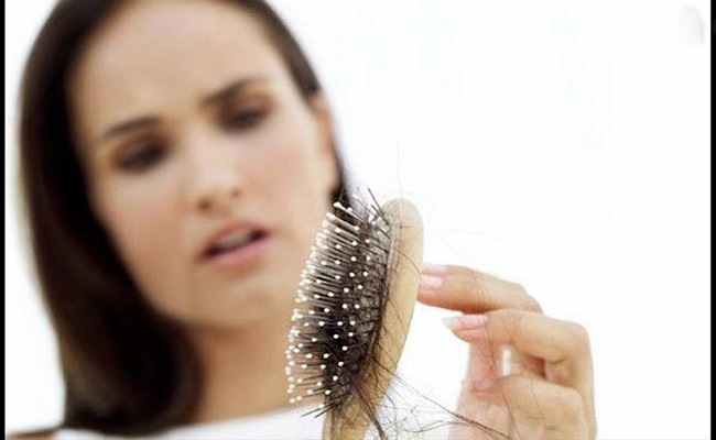 Hair Fall: అధికంగా జుట్టు రాలే సమస్యతో బాధపడుతున్నారా..ఈ ఆహారపదార్థాలకు దూరంగా ఉండండి!