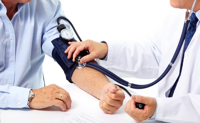 భవిష్యత్తులో రక్తపోటు ముప్పు నుంచి బయట పడాలంటే…ఈ నియమాలు కచ్చితంగా పాటించాలి!