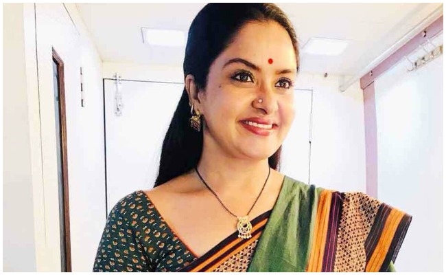 Pragathi: సినిమా అవకాశం కావాలంటే ఆ రోజంతా తనతో గడపనున్నారు… ప్రగతి షాకింగ్ కామెంట్స్!
