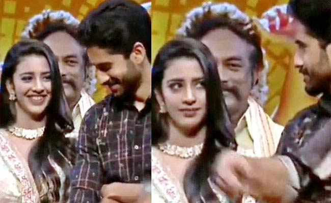 Naga Chaitanya  : ఈ యంగ్ హీరోయిన్ తో చైతు ఆఫ్ లైన్ కెమిస్ట్రీ.. ఓ రేంజ్ లో వైరల్.!