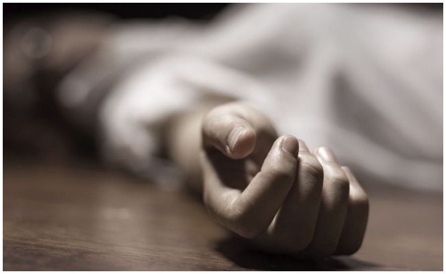 Suicide: బట్టలు సరిగా ఉతకలేదన్న భర్త.. మనస్తాపం చెందిన భార్య చివరికి అలా..?