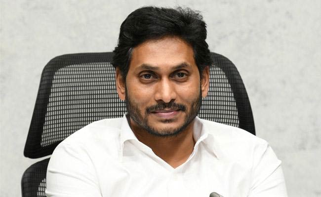 Big Political Mistake By YSRCP : ఉద్యోగులపై విష ప్రచారం: అధికార వైసీపీకి పెను ముప్పు.!