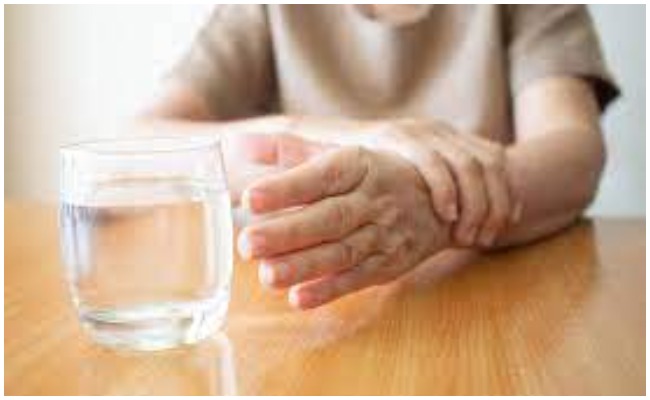 Nerves weekness: ఈ లక్షణాలు మీలో కనబడుతున్నాయా.. అది నరాల బలహీనత కావచ్చు!