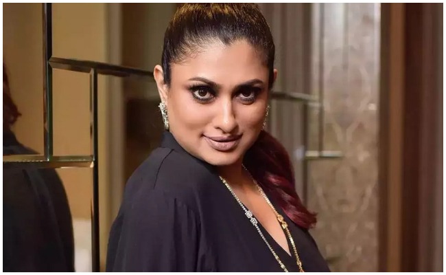 Malavika:ఆ రేప్ సీన్ నాకు నచ్చలేదు… మా పేరెంట్స్ నాపై కోపడ్డారు… నటి మాళవిక షాకింగ్ కామెంట్స్!