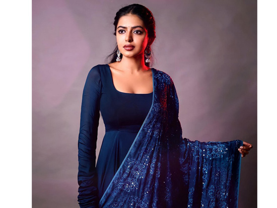 Shivani Rajashekar-శివాని రాజశేఖర్ బ్యూటిఫుల్ స్టిల్స్