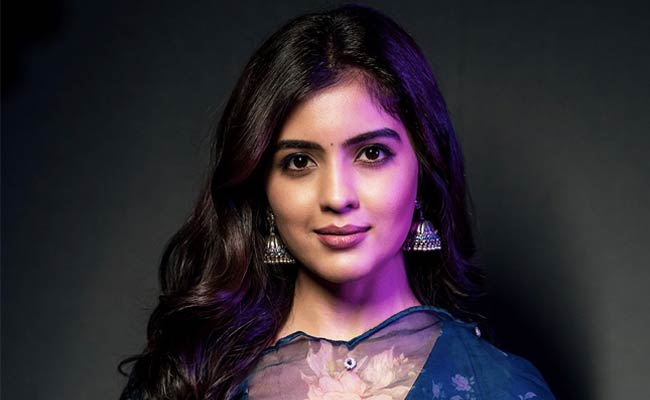 Heroine Social Media Account Hacked : షాకింగ్ : ఈ యంగ్ హీరోయిన్ సోషల్ మీడియా అకౌంట్ హ్యాక్ అయ్యిందట!