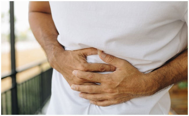 Health Tips: గ్యాస్ట్రిక్ సమస్యలతో ఇబ్బంది పడుతున్నారా? అయితే ఈ జాగ్రత్తలు తప్పనిసరి..!
