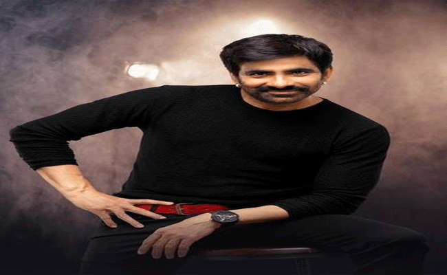 Raviteja : రవితేజ కి మాత్రం బాగా దెబ్బేసిన దర్శకుడు..!మళ్లీ పాత ట్రాక్ లోకి మాస్ మహరాజ్?