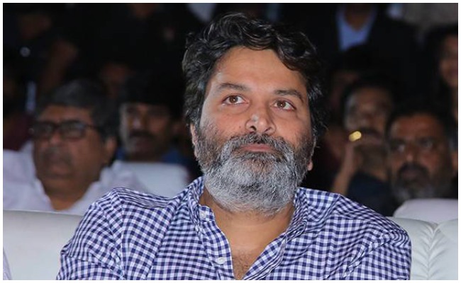 Bheemla Nayak: భీమ్లా నాయక్ స్టేజ్ ఎక్కని త్రివిక్రమ్… కారణం ఏమిటో?