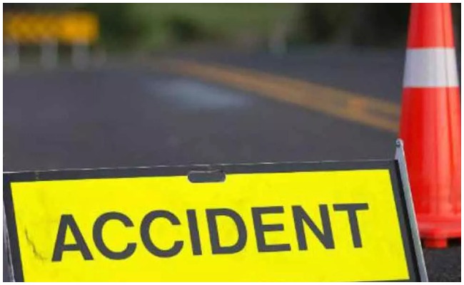 Acciden: కర్నూలు జిల్లాలో దారుణం.. వారంలో పెళ్లిపీటలు ఎక్కాల్సిన వ్యక్తి పాడే ఎక్కాల్సి వచ్చింది..!