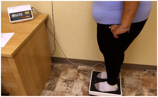 Health Tips: అతిగా తింటేనే కాదు,సరిగా తినకపోయినా… బరువు పెరుగుతారు తెలుసా?