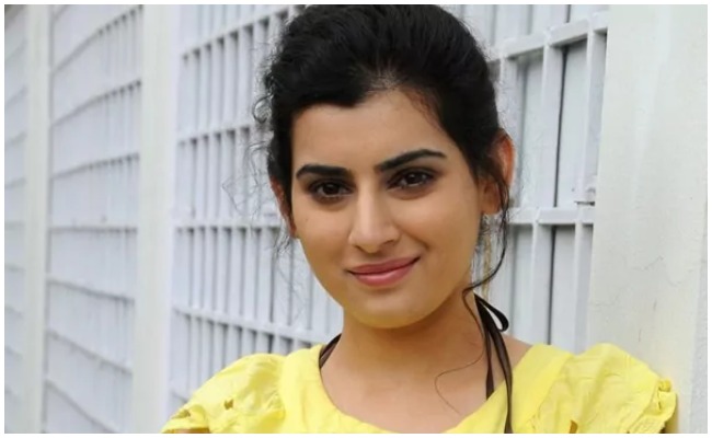 Archana: పెళ్ళయితే లావు అవ్వకూడదా… మరీ ఇంత చిల్లరగా ట్రోల్ చేస్తున్నారేంటి… నటి అర్చన ఫైర్! 1