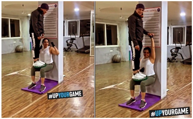 Pragathi: వామ్మో…. ప్రగతి ఆంటీ స్టామినా మామూలుగా లేదుగా… ఏకంగా జిమ్ ట్రైనర్ తో విన్యాసాలు!