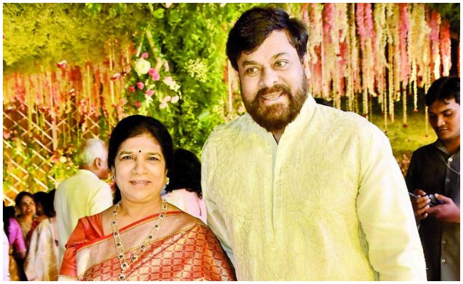 Chiranjeevi: చిరిగిన బట్టలతోనే పెళ్లి పీటల పై కూర్చుని సురేఖ మెడలో మూడు ముళ్లు వేసిన మెగాస్టార్!