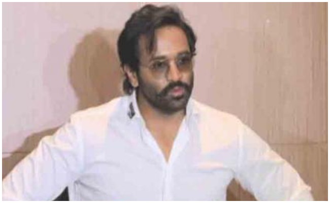 బ్రేకింగ్ : మా ప్రెసిడెంట్ విష్ణు కి షూట్ లో వింత గాయం..స్టోరీ చూడండి.!