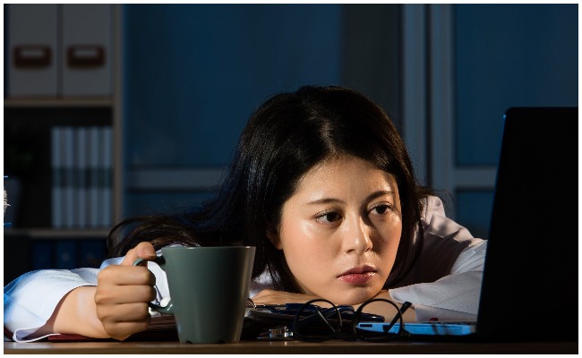 Health Tips: నైట్ డ్యూటీలు ఎక్కువగా చేసేవారు ఈ విషయాలు తప్పక తెలుసుకోవాల్సిందే..!