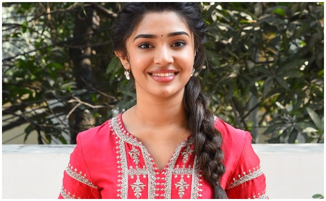 Krithi shetty: ఏడాది పూర్తి చేసుకున్న ఉప్పెన… మరో పుట్టినరోజు అంటూ బేబమ్మ పోస్ట్!