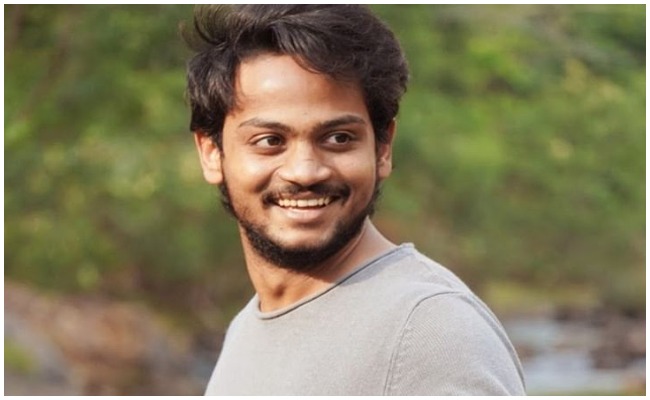 Shanmukh Jaswanth: నూతన గృహప్రవేశం చేసిన షణ్ముఖ్..ఇల్లు ఖరీదు ఎంతో తెలిస్తే షాక్ అవ్వాల్సిందే..?