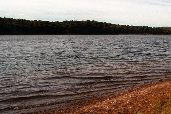 చేరువులో పడి ఒకే కుటుంబానికి చెందిన ముగ్గురు వ్యక్తులు బలి