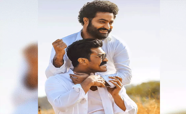 Charan and NTR : తగ్గేదే లె.. చరణ్ – ఎన్టీఆర్‌ కాంబినేషన్ ఇంకోస్సారి.!