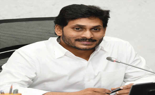 YSRCP : ఏప్రిల్‌లో ఏపీలో రాజకీయ ప్రకంపనలు తప్పవా.?