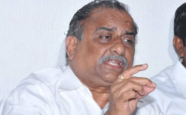 Mudragada’s Strong Letter : కుక్క కాటుకి చెప్పుదెబ్బ: ముద్రగడ లేఖాస్త్రం తీరు ఇదీ.!