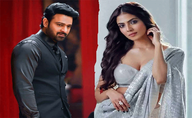 Prabhas : ఇన్సైడ్ టాక్ : ప్రభాస్ కోసం ఈ హాట్ హీరోయిన్ ని దింపుతున్నారా?