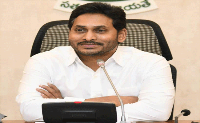 YSRCP Wickets Going Down : షాకింగ్ ట్విస్ట్: సగానికి పైగానే వైసీపీలో వికెట్లు పడిపోతాయా.?