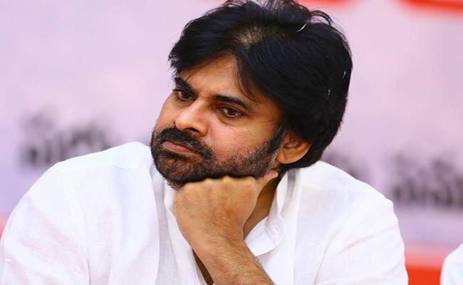 Janasenani : జనసైనికుల్ని మళ్ళీ అయోమయంలోకి నెట్టేసిన జనసేనాని.!