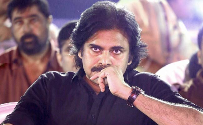 Remake Movie : పవన్‌కి స్ట్రెయిట్ లాంటి రీమేక్ సినిమా కావలెను.!