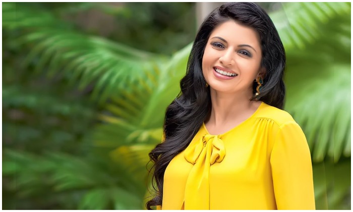 Bhagyashree: బాలీవుడ్ పై సంచలన వ్యాఖ్యలు చేసిన నటి భాగ్యశ్రీ..?