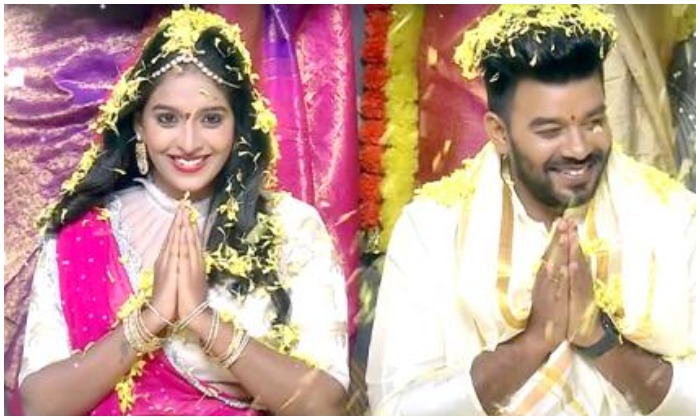 Sudheer: సోషల్ మీడియాలో వైరల్ అవుతున్న సుడిగాలి సుధీర్ ఎంగేజ్మెంట్ ఫొటోస్..?