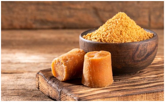 Jaggery Benifits: ఖాళీ కడుపుతో బెల్లం తినడం వల్ల ఇన్ని ప్రయోజనాలా? తెలిస్తే షాక్ అవుతారు..!