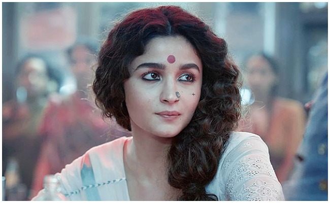 Gangubai Kathiawadi: అలియా నట విశ్వ రూపం ఓటిటీలోకి వచ్చేది ఆరోజే..?