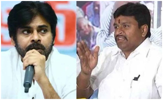 నువ్వేం పీకలేవు అంటూ పవన్ ను విమర్శించిన వెల్లంపల్లి!