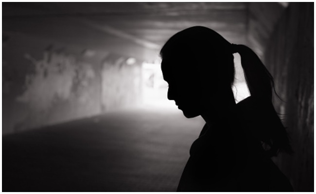 Crime News: కామారెడ్డిలో దారుణం.. సలసల కాగుతున్న నూనె అక్క పై పోసిన చెల్లి..!