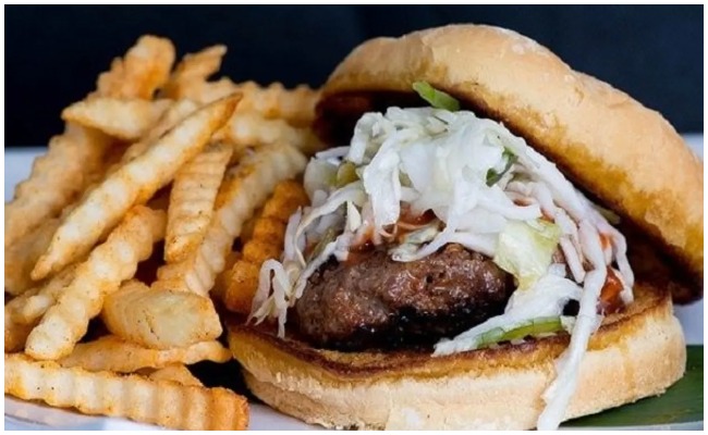 Health Tips: వేసవి కాలంలో ఈ ఆహార పదార్థాలకు తీసుకోకపోవడమే మంచిది!